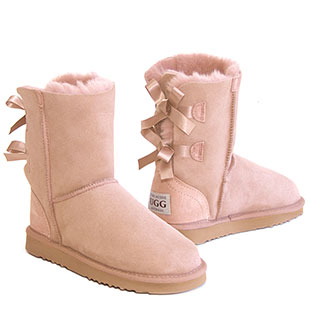 Short Metro Bow Ugg Boots - Pink