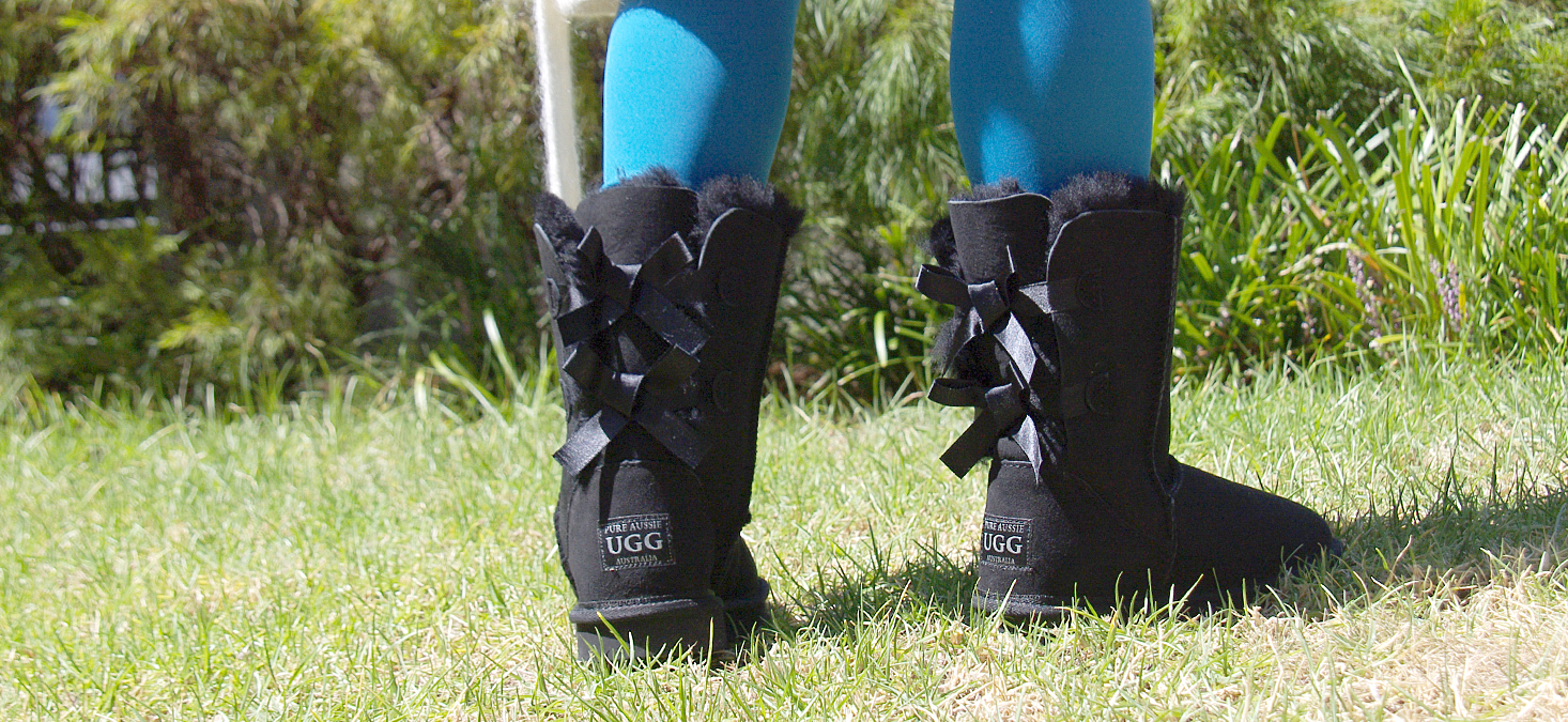 Metro Bow Boots in Black: The Versatile Trend Everyone's Wearing