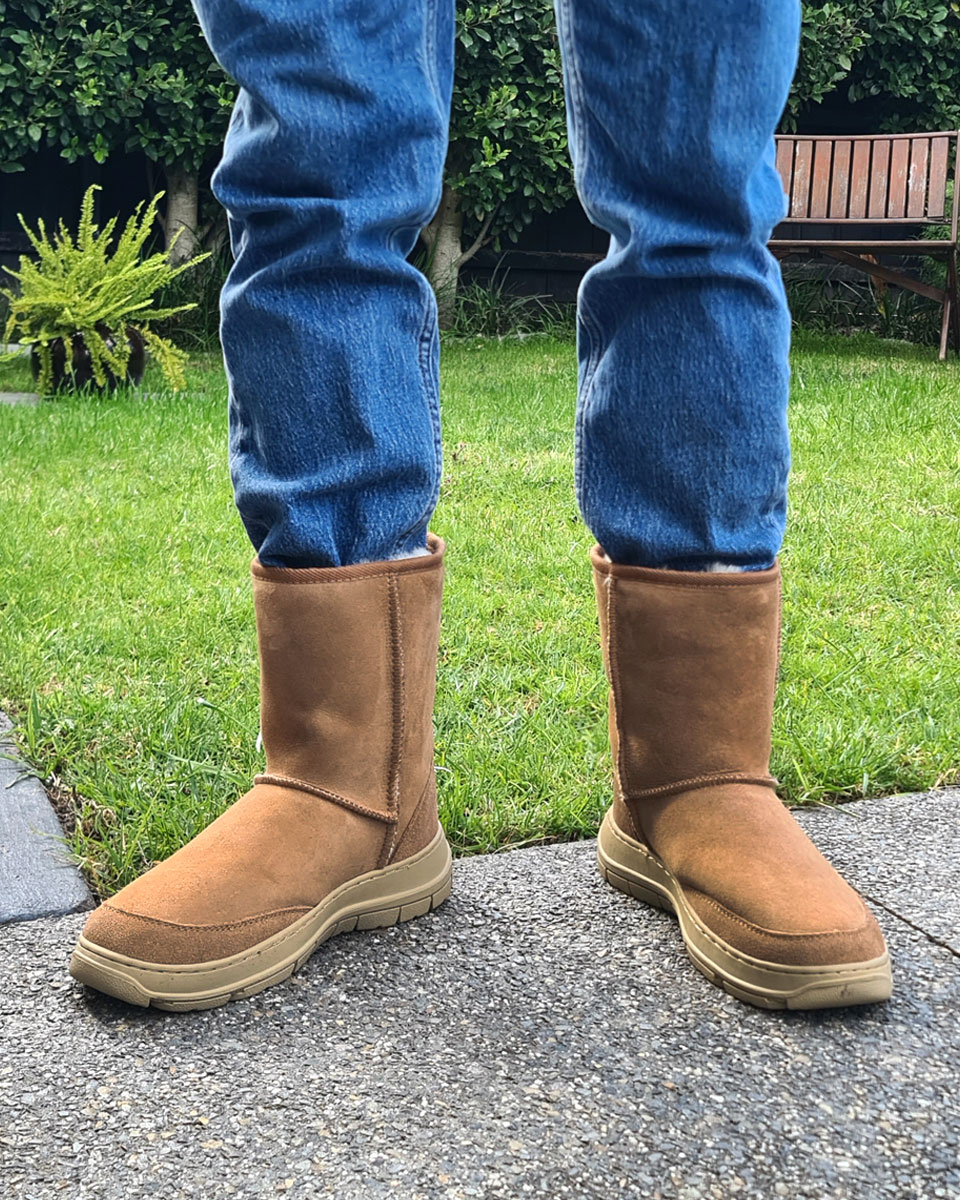 Offroader outdoor Ugg Boots in Chestnut