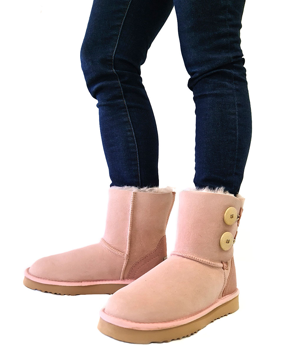 2 button ugg boots in pink